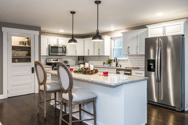 Lexington White cabinets, photo 16