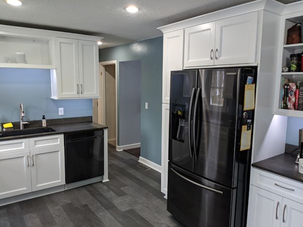 Thompson White cabinets, photo 13
