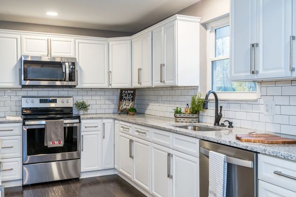 Lexington White cabinets, photo 20