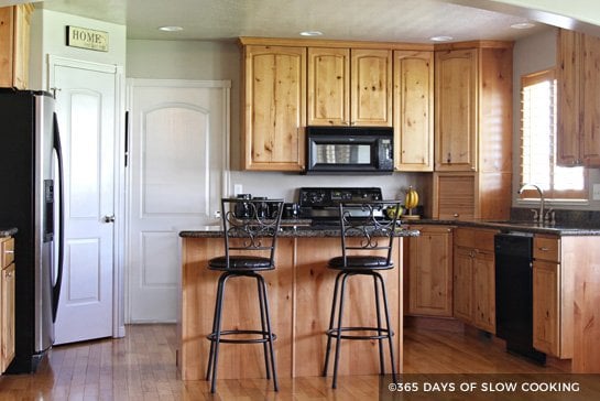 painting kitchen cabinets before & after