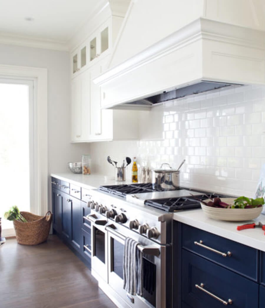 53+ Two-Tone Kitchen Cabinet Ideas to Inspire Your Next Redesign