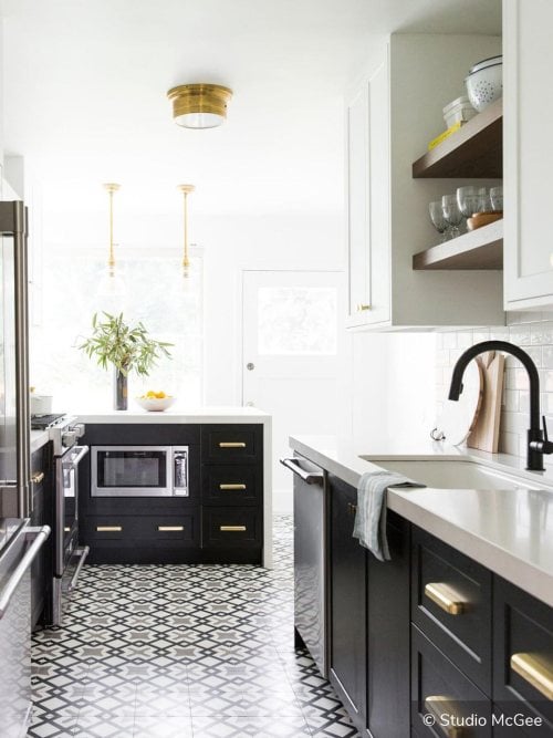 Two-Tone Kitchen Cabinets to Inspire Your Next Redesign