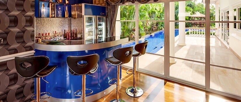 Colorful wet bar with a high gloss finish
